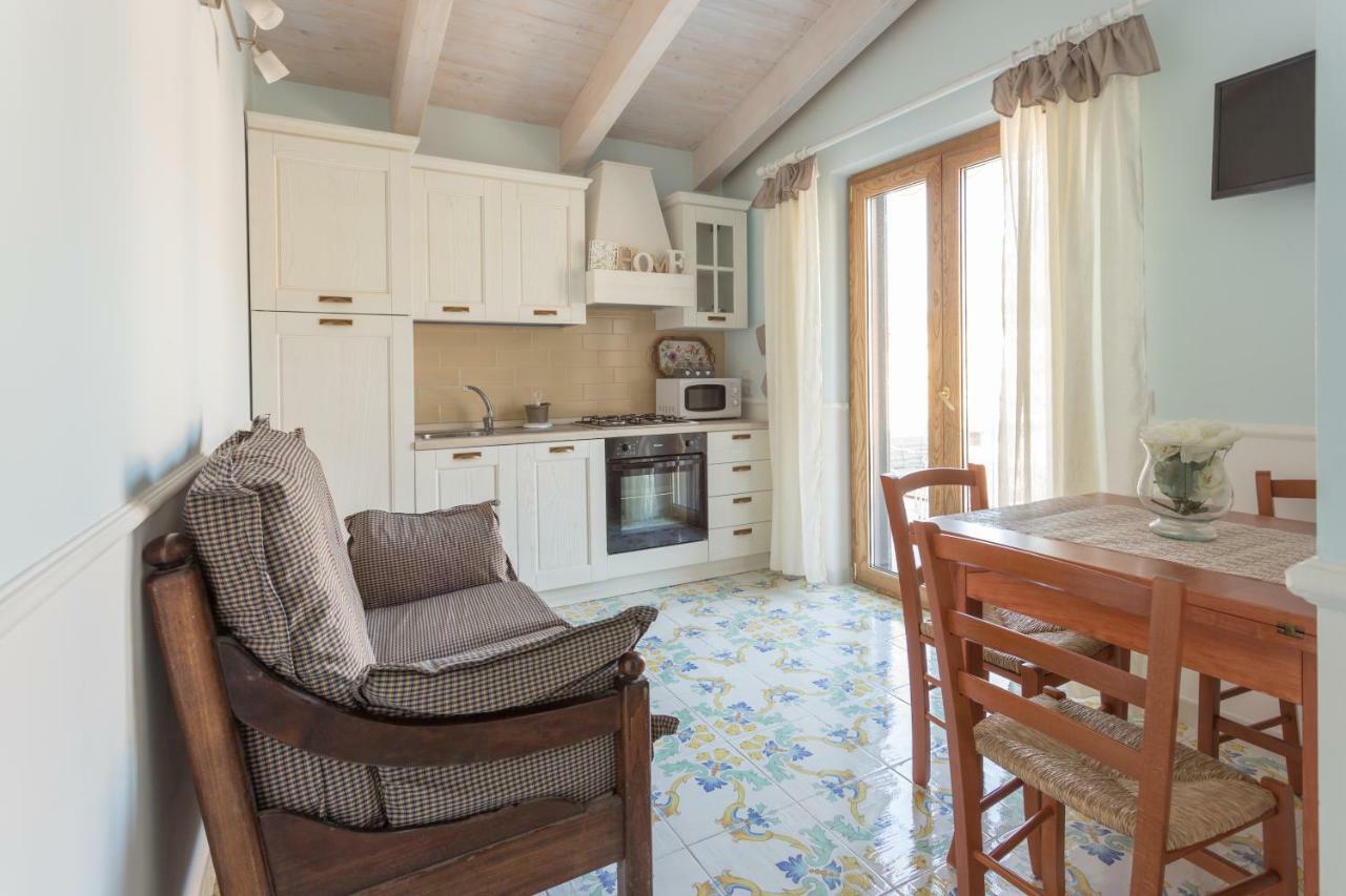 סנטה מריה די קסטלבאטה La Casetta In Villa מראה חיצוני תמונה